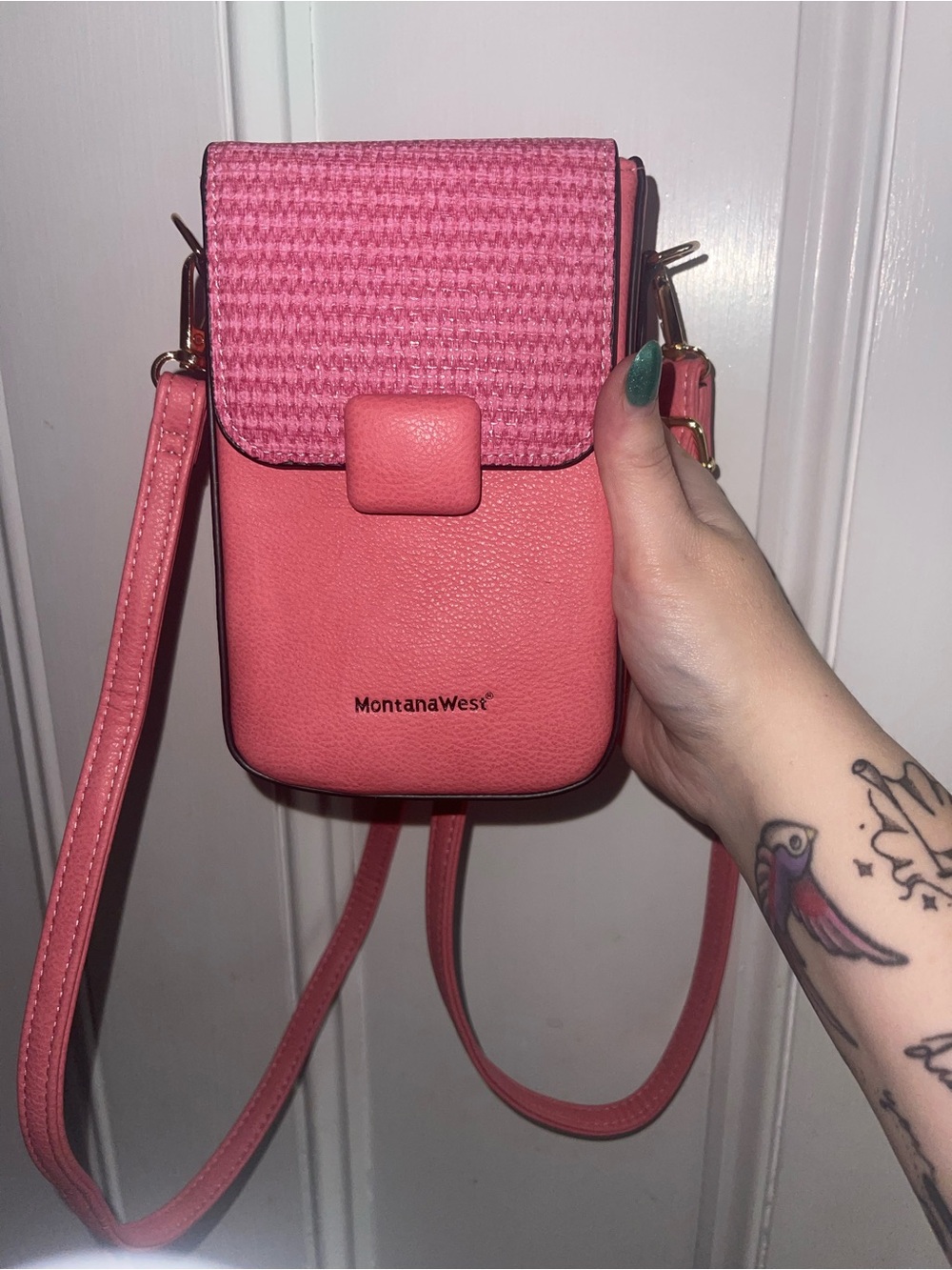Montana West Coral Pink Crossbody Phone Bag